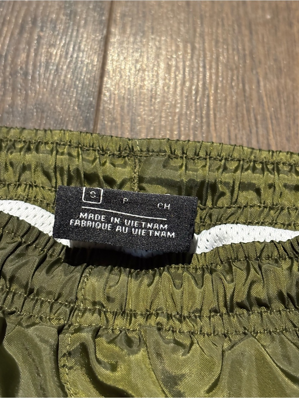 Nike Green and Orange Jogging Trackpants - Picture 3 of 4